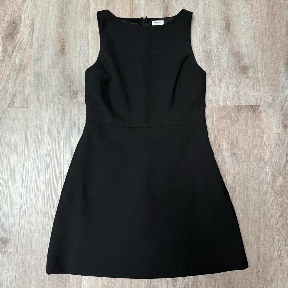 BNWOT Aritzia Bond Dress - Picture 4 of 7